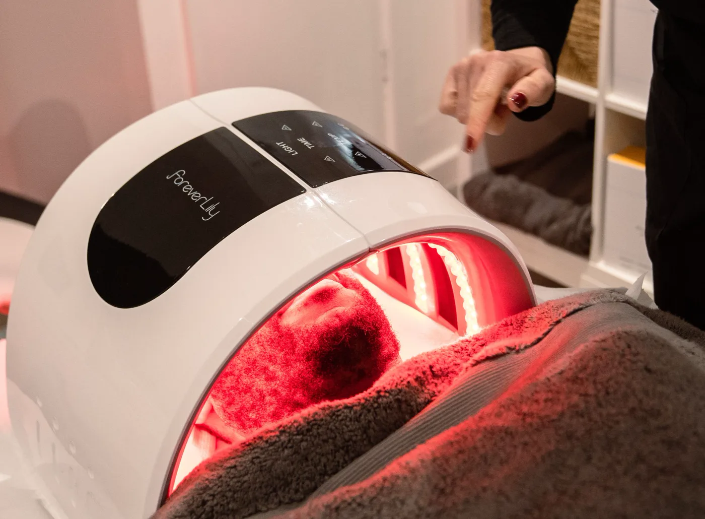 LED light therapy facial